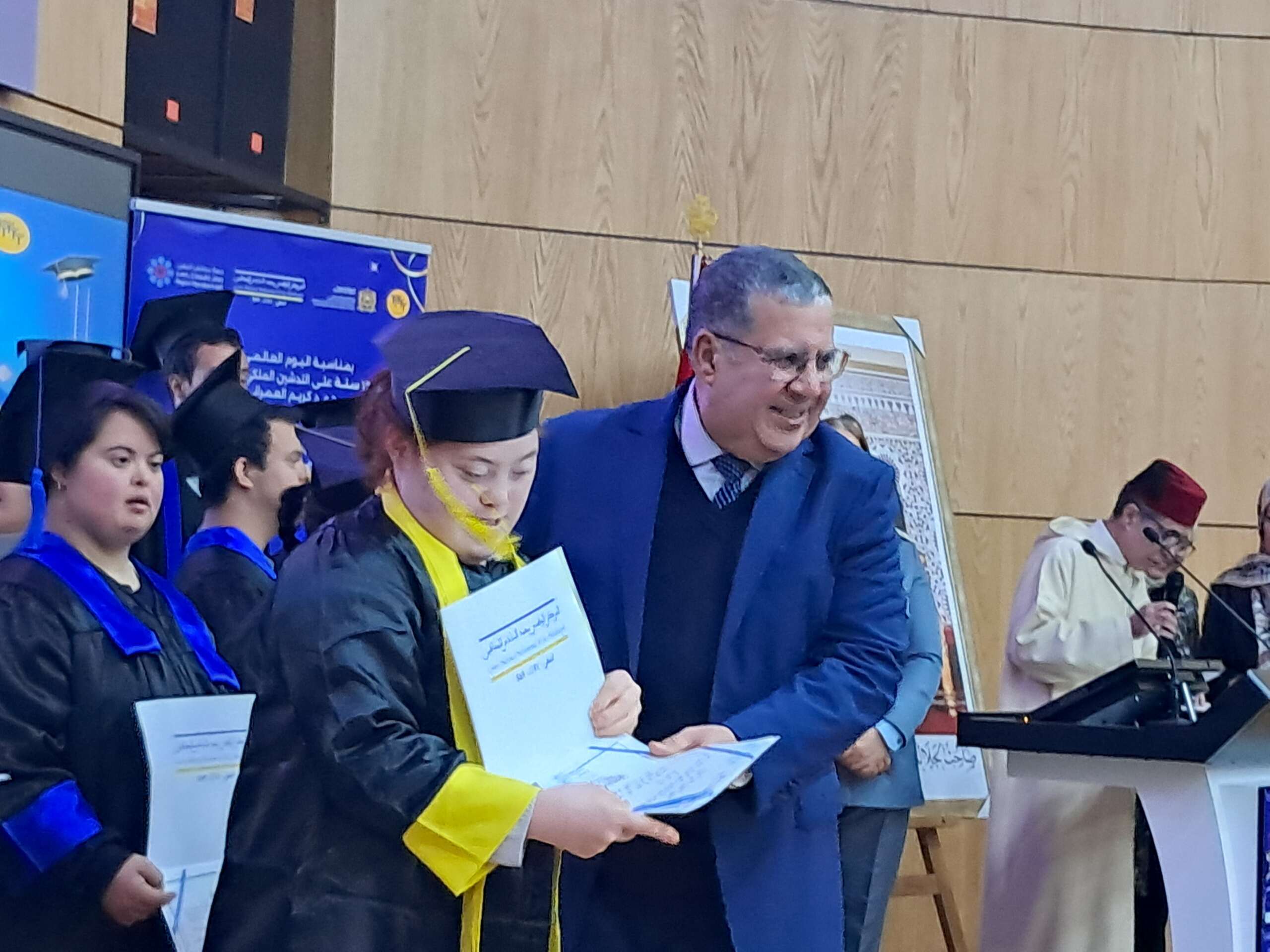 عامل إقليم آسفي يشرف على حفل التميز احتفاءً بذوي الإعاقة ويُشيد بإبداعاتهم الفنية